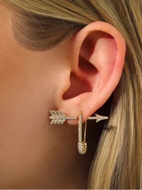 Anita Rose Gold Arrow Single Diamond Earrings